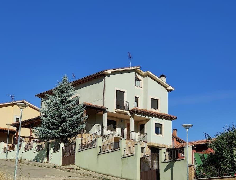 Vivienda De Uso Turistico En Entorno Maravilloso Huerta Del Rey Exterior photo